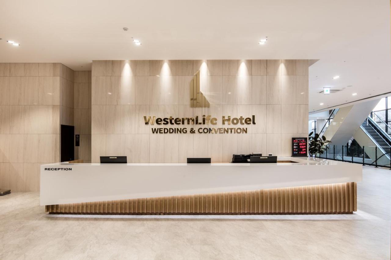 Westernlife Hotel Iksan Exteriör bild